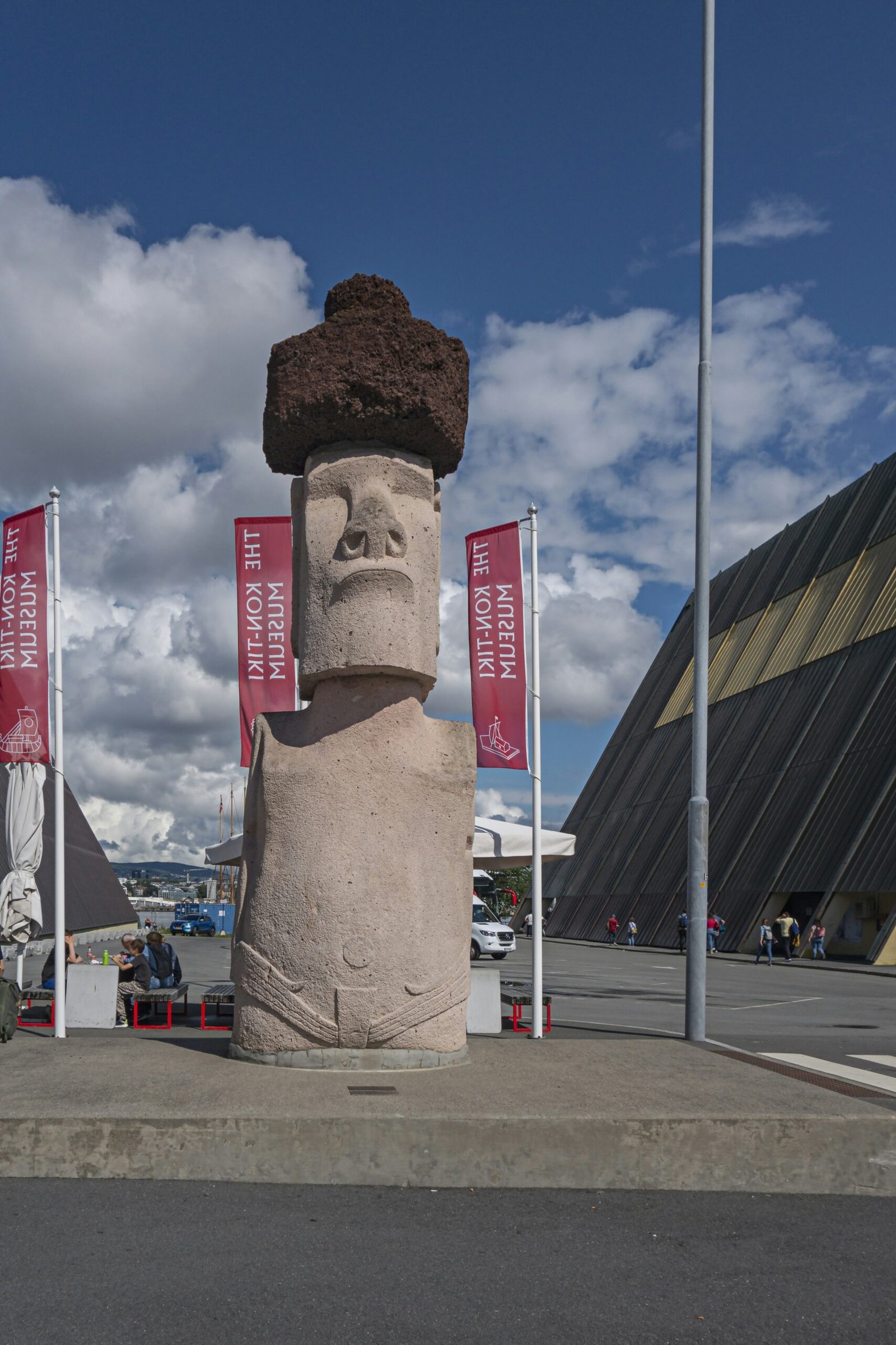 Exploring Easter Island: A Touristic Guide to the Mysteries of Rapa Nui
