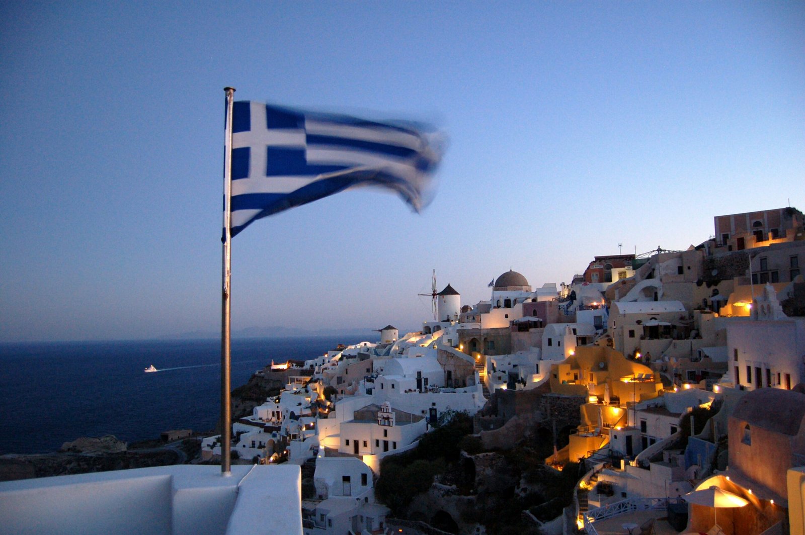 The Best Time to Visit Greece: Month-by-Month Travel Tips