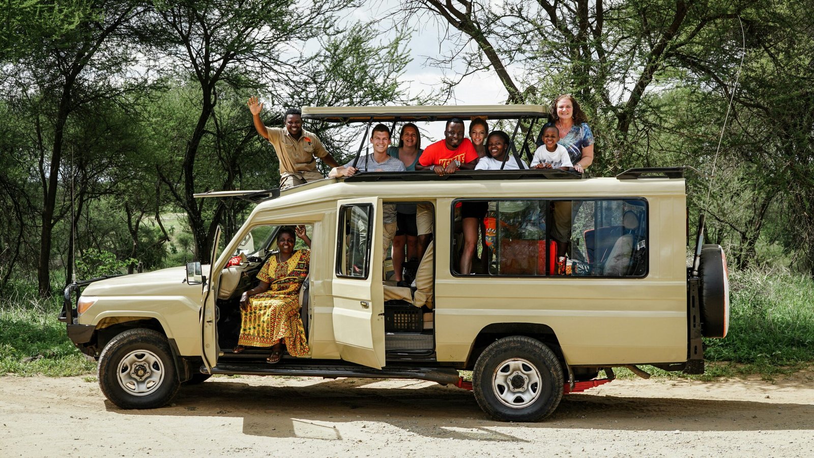 Wildlife Adventures: Best African Safaris and When to Go - A Guide to the Top Safari Destinations, What Animals to Expect, and the Best Seasons to See Them
